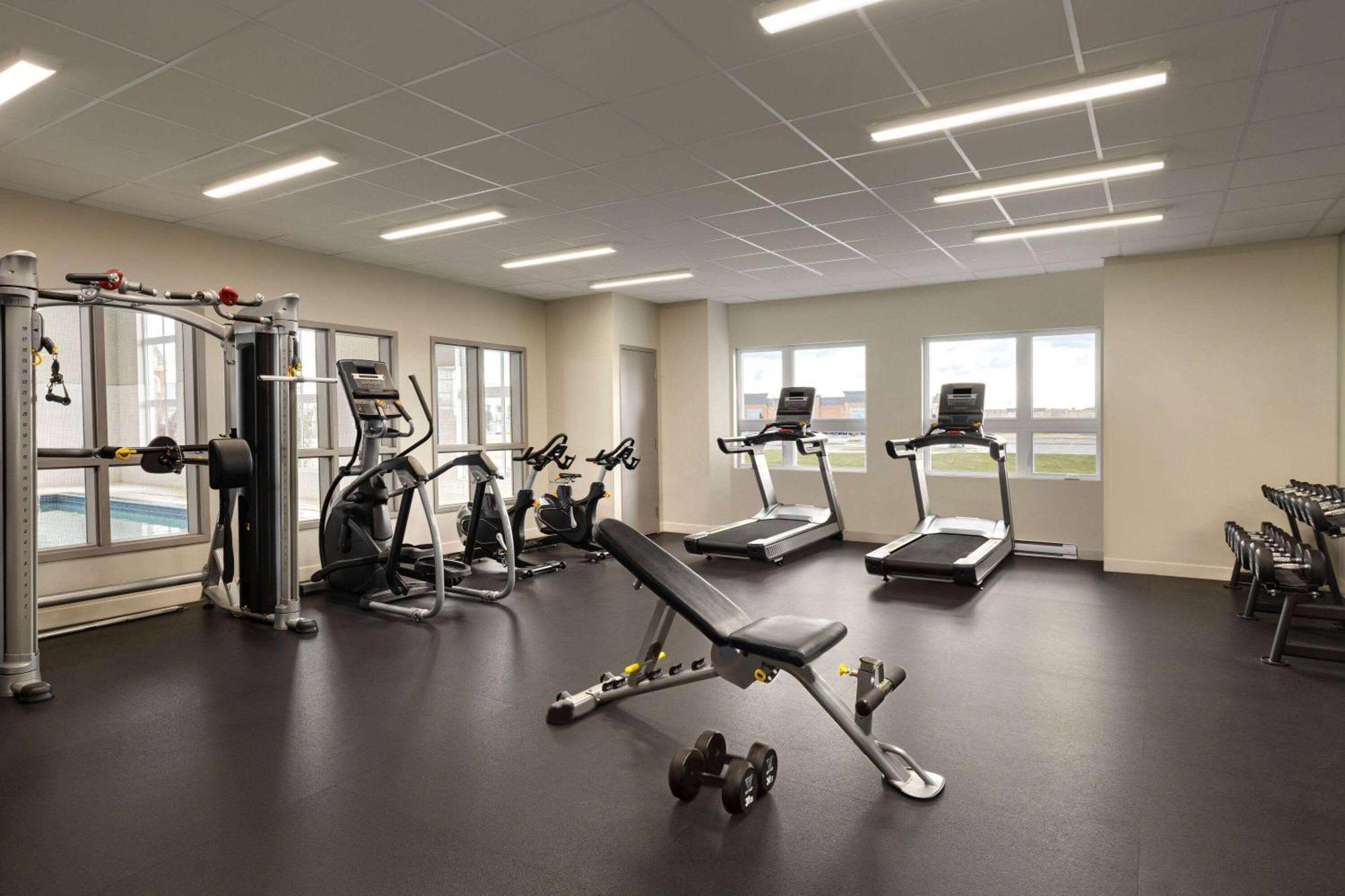 Microtel Inn & Suites By Wyndham Boisbriand Sainte-Thérèse-de-Blainville المظهر الخارجي الصورة