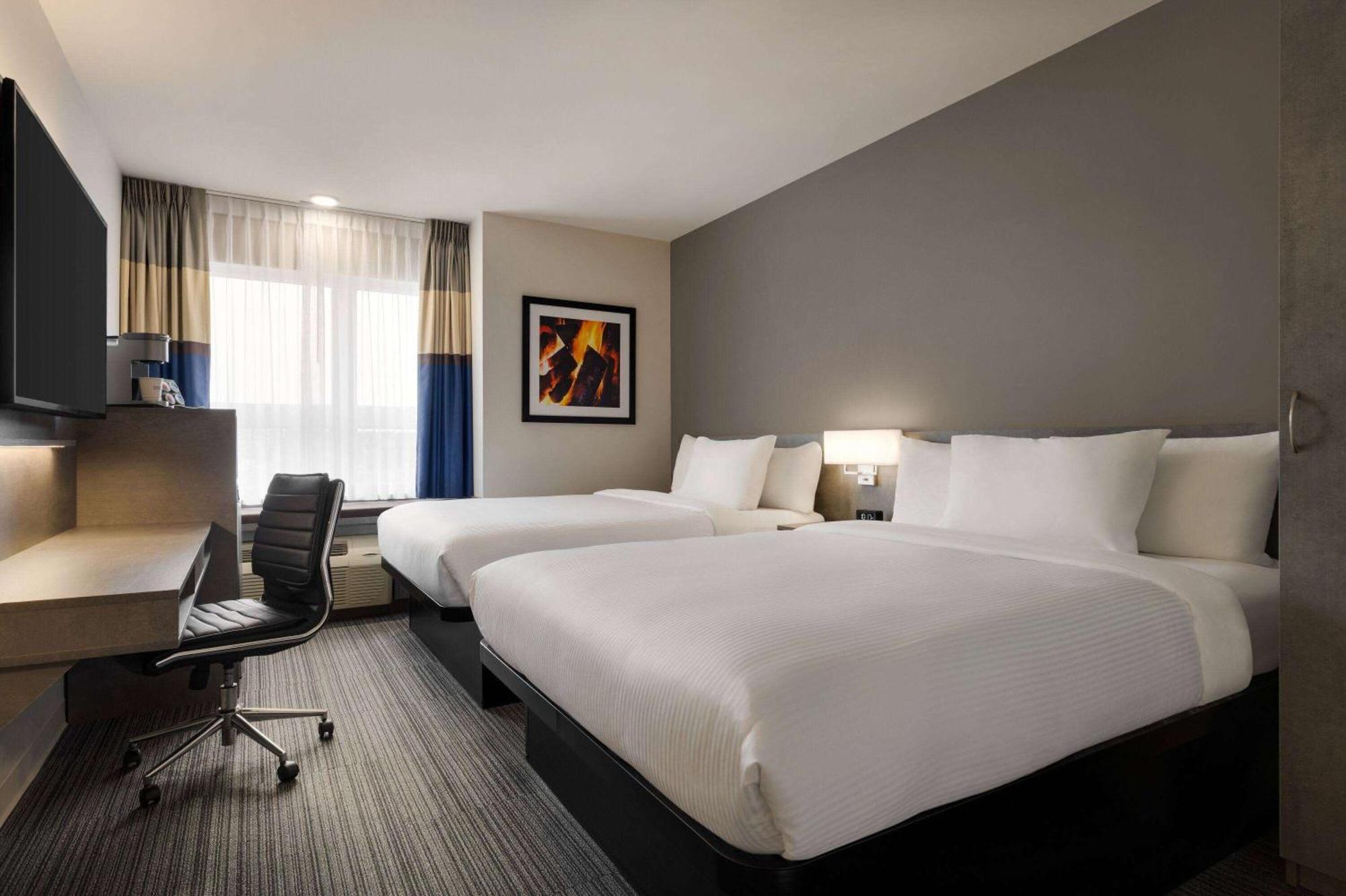 Microtel Inn & Suites By Wyndham Boisbriand Sainte-Thérèse-de-Blainville المظهر الخارجي الصورة