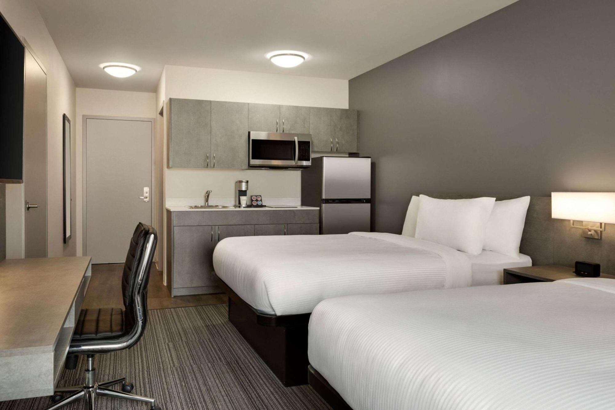 Microtel Inn & Suites By Wyndham Boisbriand Sainte-Thérèse-de-Blainville المظهر الخارجي الصورة