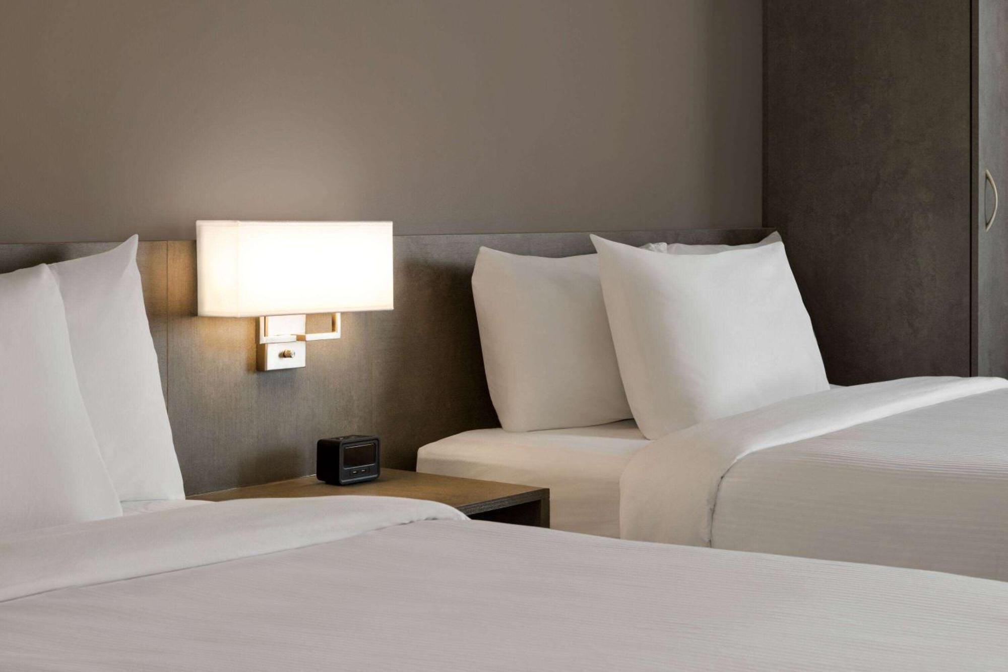 Microtel Inn & Suites By Wyndham Boisbriand Sainte-Thérèse-de-Blainville المظهر الخارجي الصورة